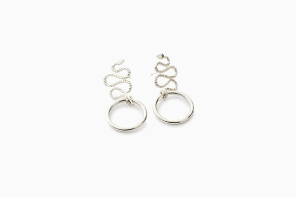 ayida earrinngs in silver, packshot for sarah vankaster jewelry, from serpent collection