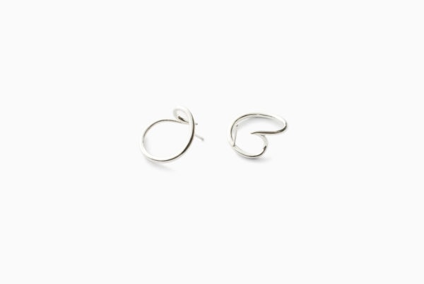 Kota Earrings In Silver, Packshot, Sarah Vankaster Handmade Jewelry, Flow Collection