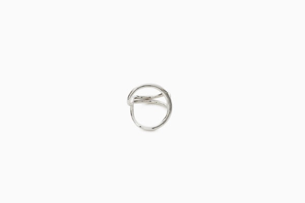 Kota ring in Silver, Packshot, Sarah Vankaster Handmade Jewelry, Flow Collection